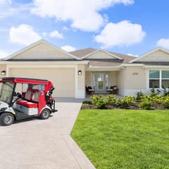 Tanzi’s Luxe Pondside Oasis at The Villages