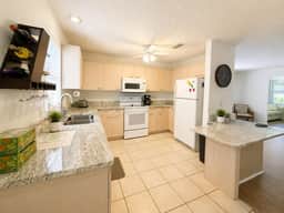 Spanish Springs Cozy Cottage - Image 5