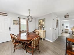 Del Mar Cozy Haven | Walk to Spanish Springs - Image 4