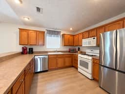 Cheraw Courtyard Retreat | Golf Cart & Central Location - Image 4