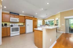 Fieldbrook Cozy Designer (Pinellas) 🐶 - Image 4