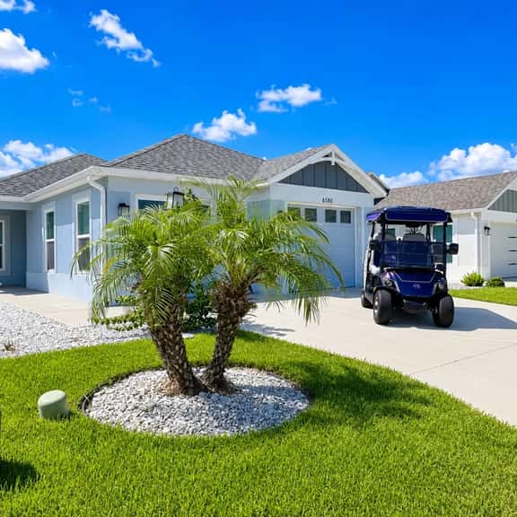 Gunner Fenced Courtyard Villa at The Villages - Image 1