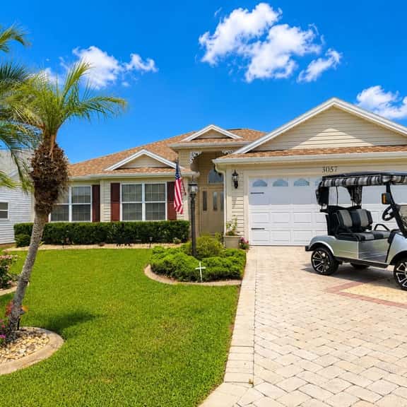 Batally Designer Retreat (Glenbrook) - Image 1