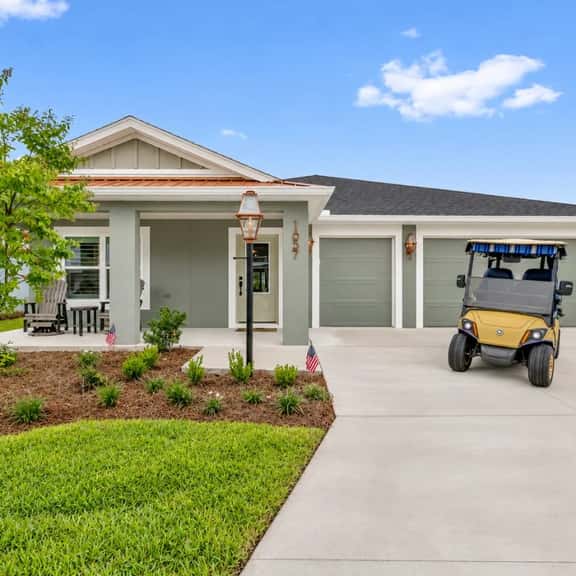 Sweny Eastport Spa Retreat | Heated Private Spa • Walk to Eastport • Golf Cart - Image 1