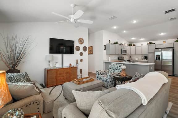 Draper Villa Getaway (Lake Denham) 🐶 - Image 4