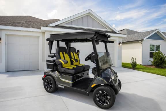 Emmit Stylish Retreat (Oak Hollow) - Image 2