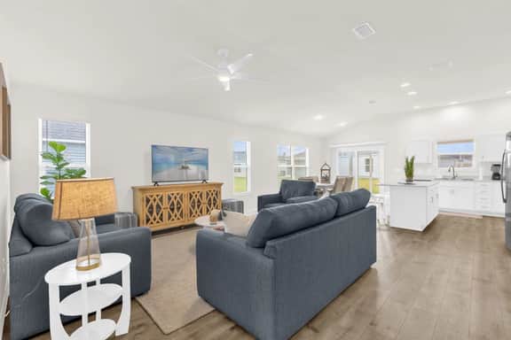 Anna’s Coastal Cottage Retreat at Oak Hollow - Image 5